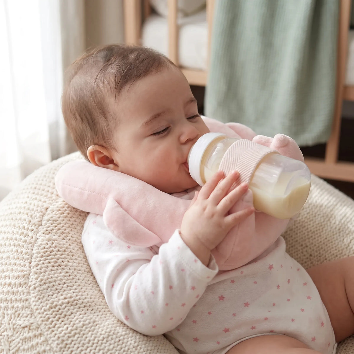 Hands Free Baby Bottle Holder